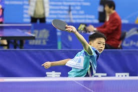 斗地主什么时候该控牌（斗地主控牌的最佳时机）