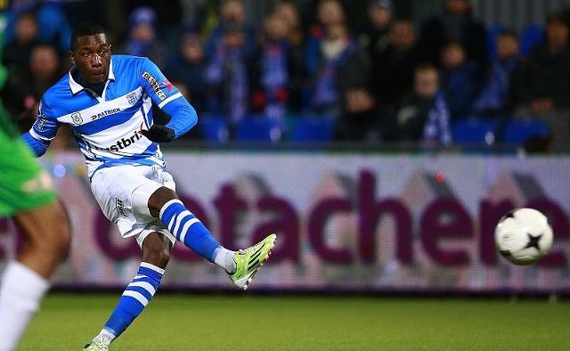 出一名年轻 出一名年轻